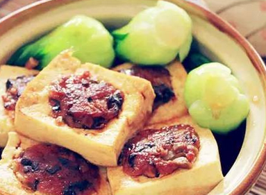 	江蘇食堂承包:教你(nǐ)學做(zuò)蔥油香菇蒸釀香菇豆腐